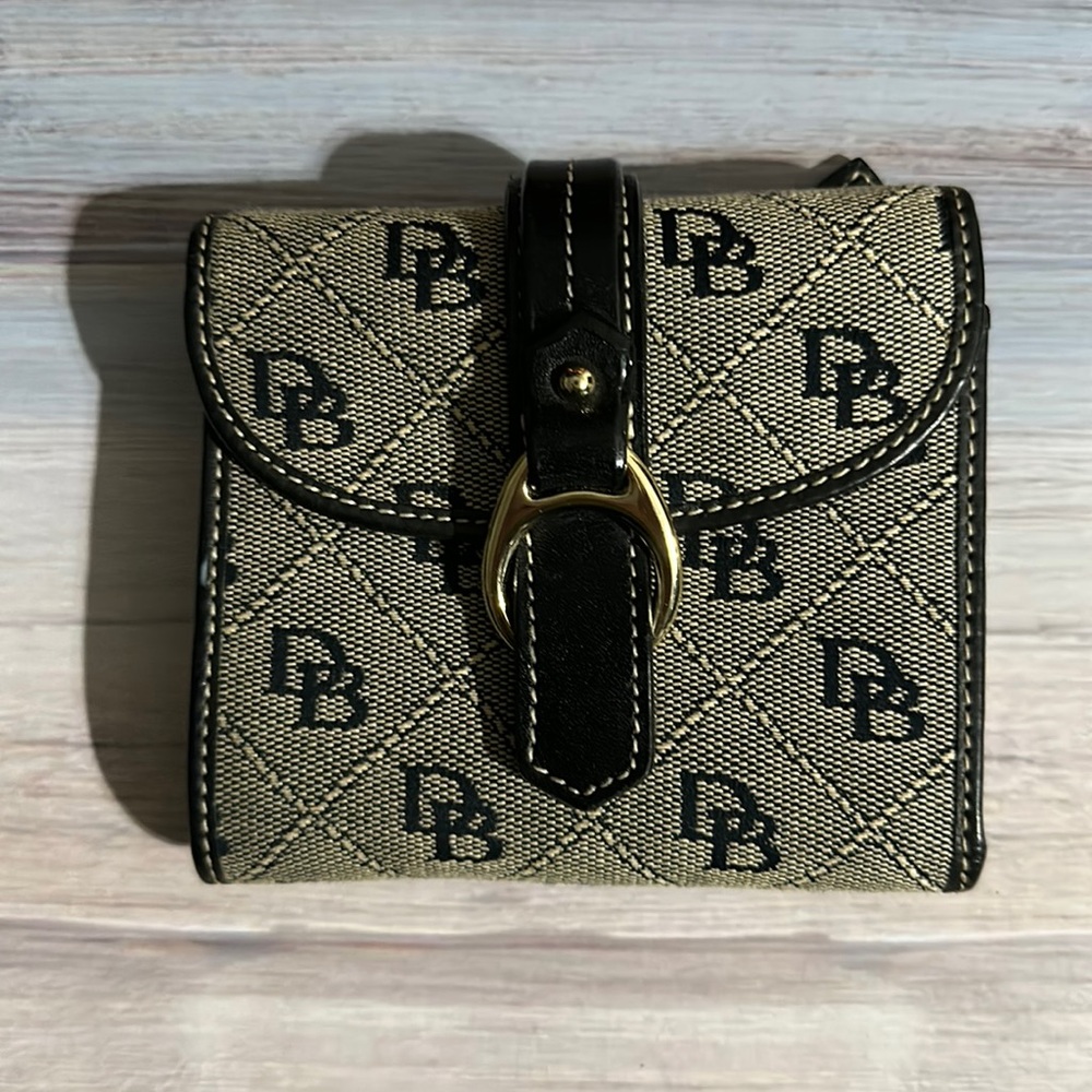Dooney&Bourke Wallet